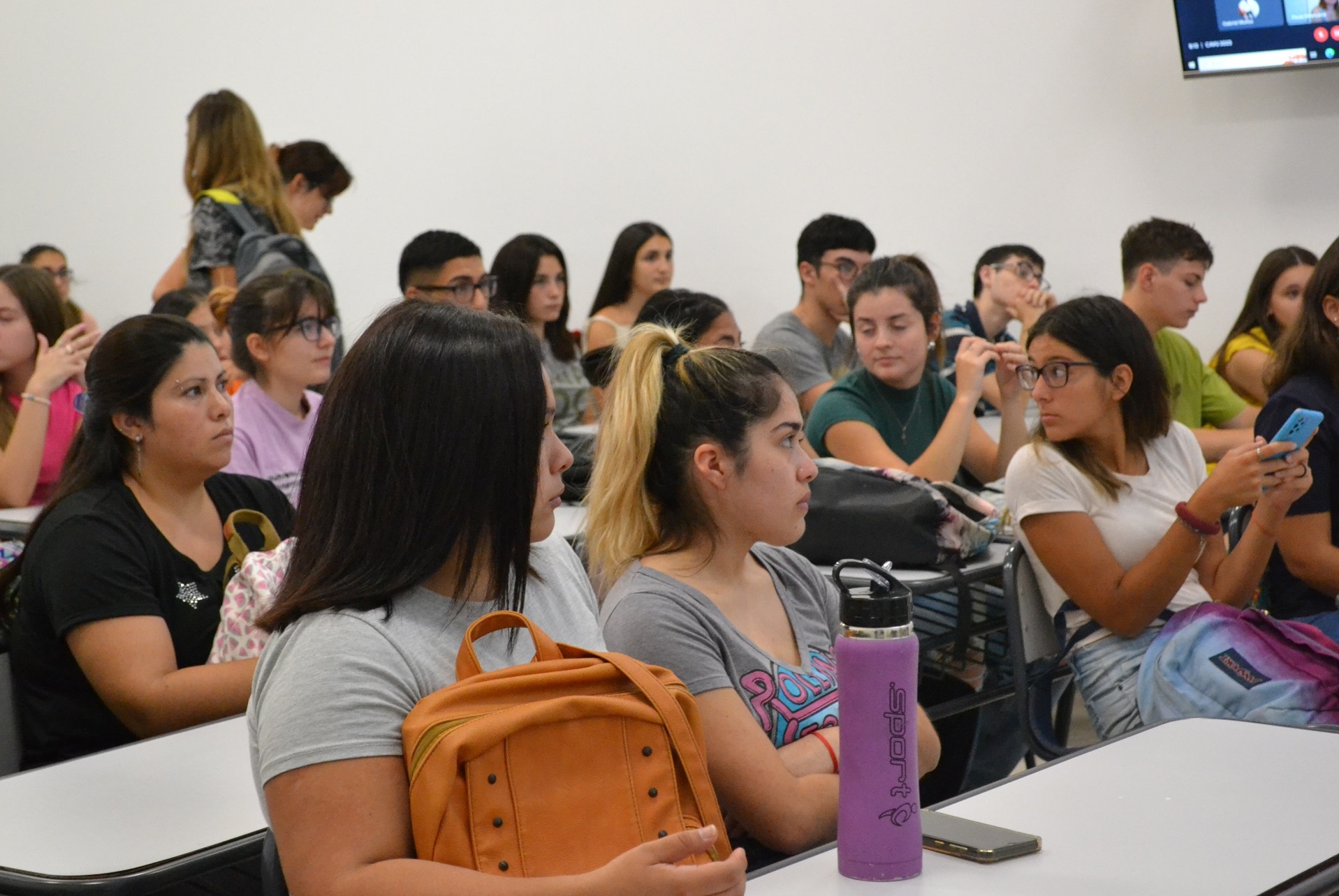 Estudiantes: Convocatoria abierta para Becas de Formación en Investigación