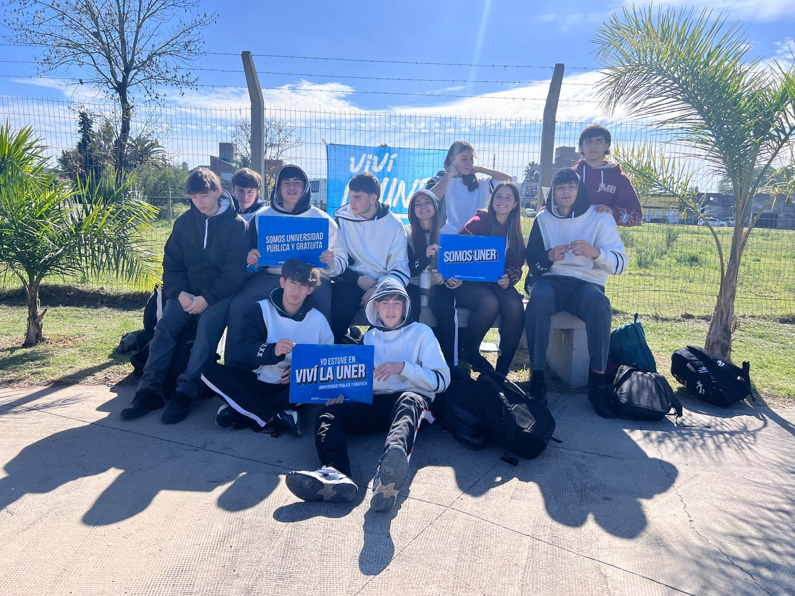 Más de 1200 estudiantes secundarios participaron de la feria itinerante “Viví la UNER” en la Facultad