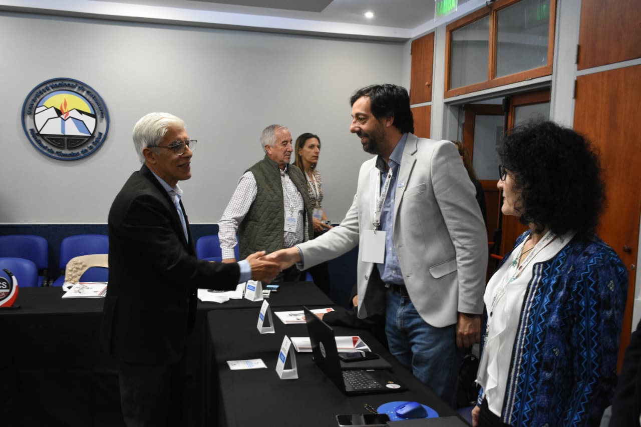La Facultad de Bromatología participó de la 34.ª Asamblea Anual de AACUB